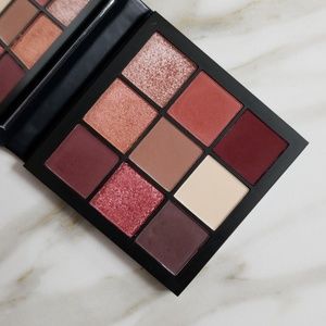 Huda Beauty Mauve Obsessions Palette
